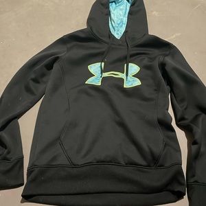 Black women’s under armour hoodie
